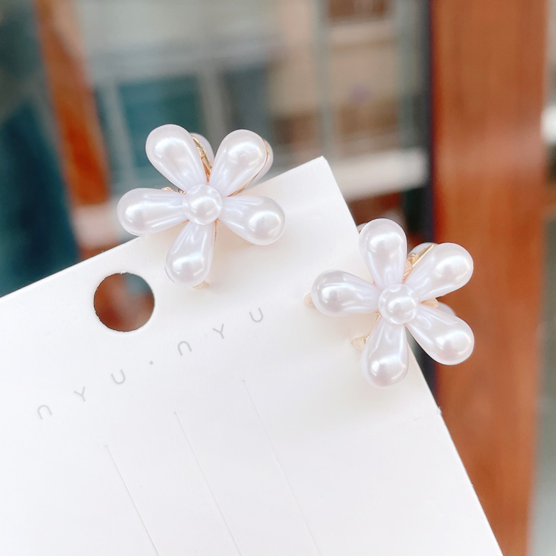 1-6Pcs White 2cm Daisy Flower  - Women Accessories Combo review and price
