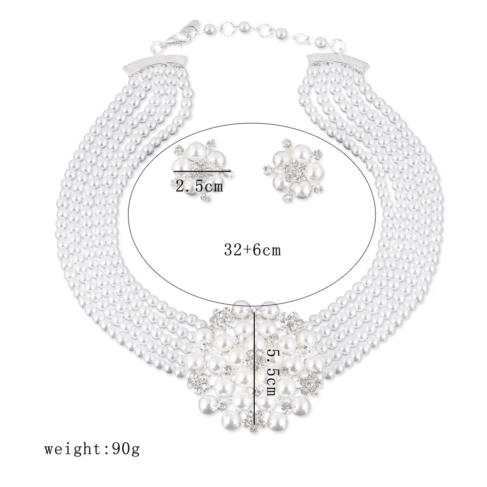 Audrey Hepburn Breakfast at Ti - Women'S Accessories In The 1950S review and price